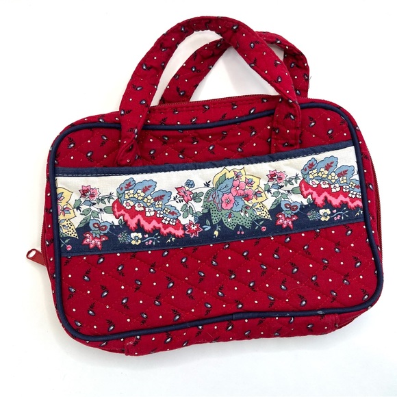 Quilted Cottagecore Book Cover Holder - Picture 2 of 6